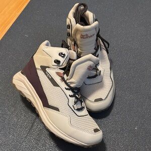 Jack Wolfskin Women’s Beige and Brown Hiking Boots